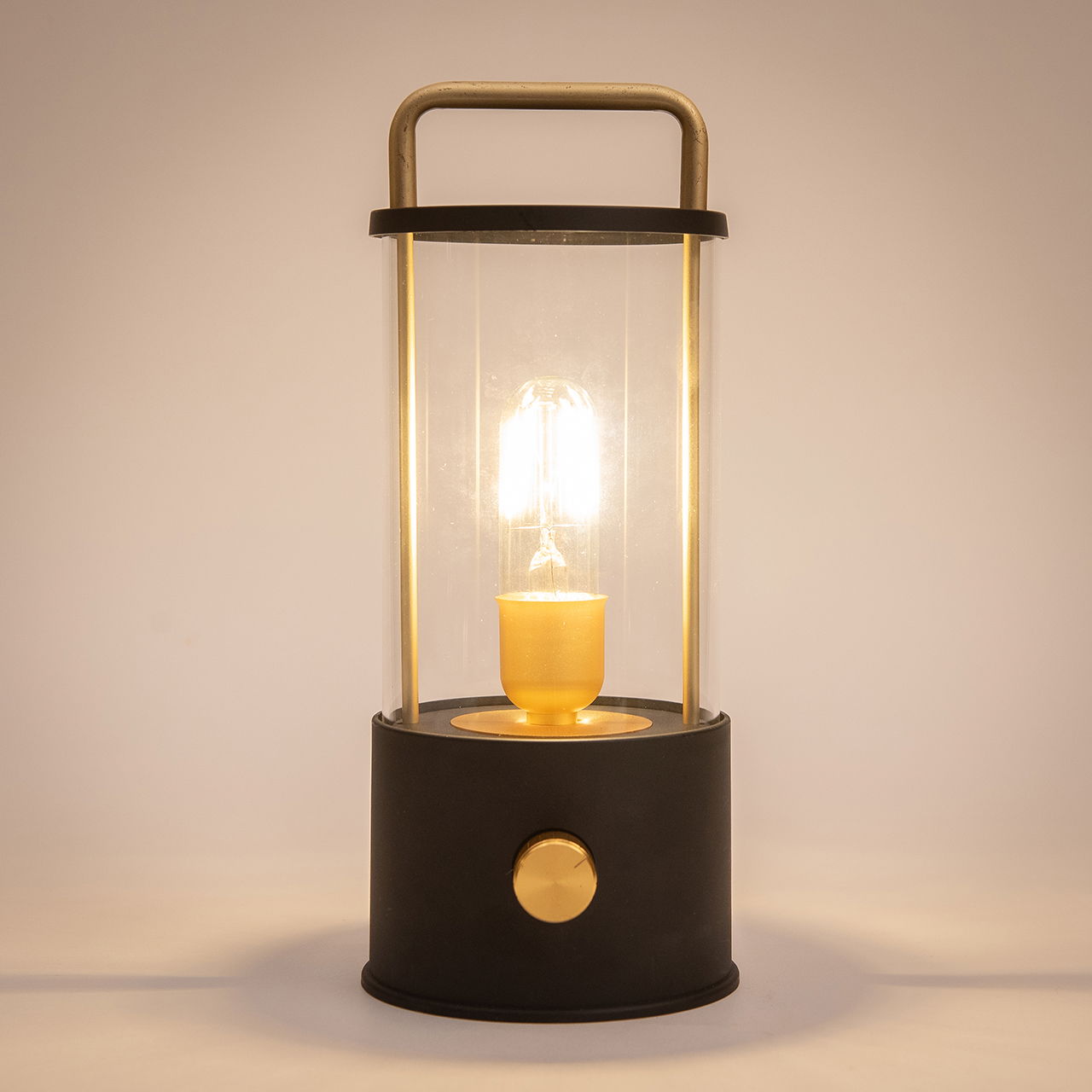 Lanterne IP44 blanc chaud avec variateur, LED incluse, câble USB de 80cm en plastique, noir mat (L/H/P) 11x24x11cm